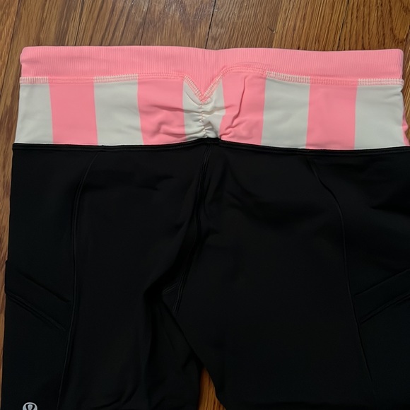 Lululemon crop 17” leggings sz 6 - Picture 5 of 7